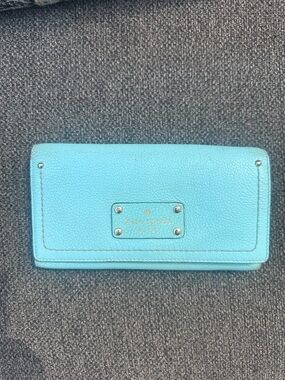 Kate Spade pebbled leather wallet in Summer turquoise